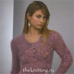 Нежно-розовый свитер с ажурными